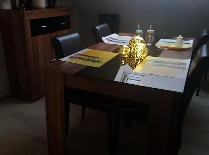 Monteurwohnung Schinderhannes 아파트 Miehlen